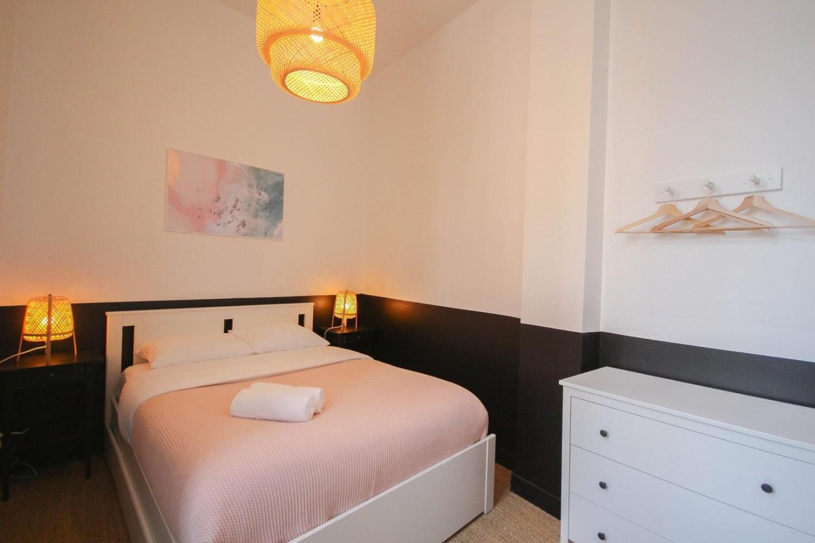 2-Bedroom Flat + Private Car Park. Lille Extérieur photo